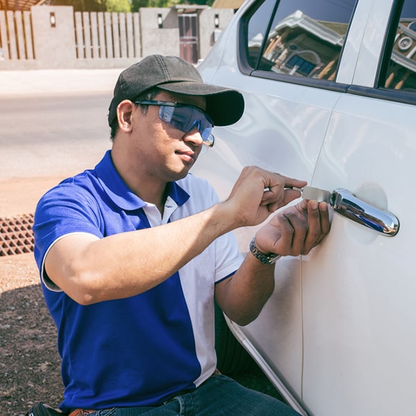 nuestro equipo de cerrajería de autos suele llegar a la ubicación del cliente en un tiempo promedio de 30 minutos